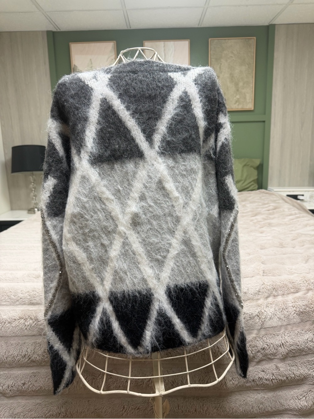 NWT-Frank Lyman Design Gray & White Mohair-Blend Diamond Sweater W/Beaded Detail - Picture 10 of 12